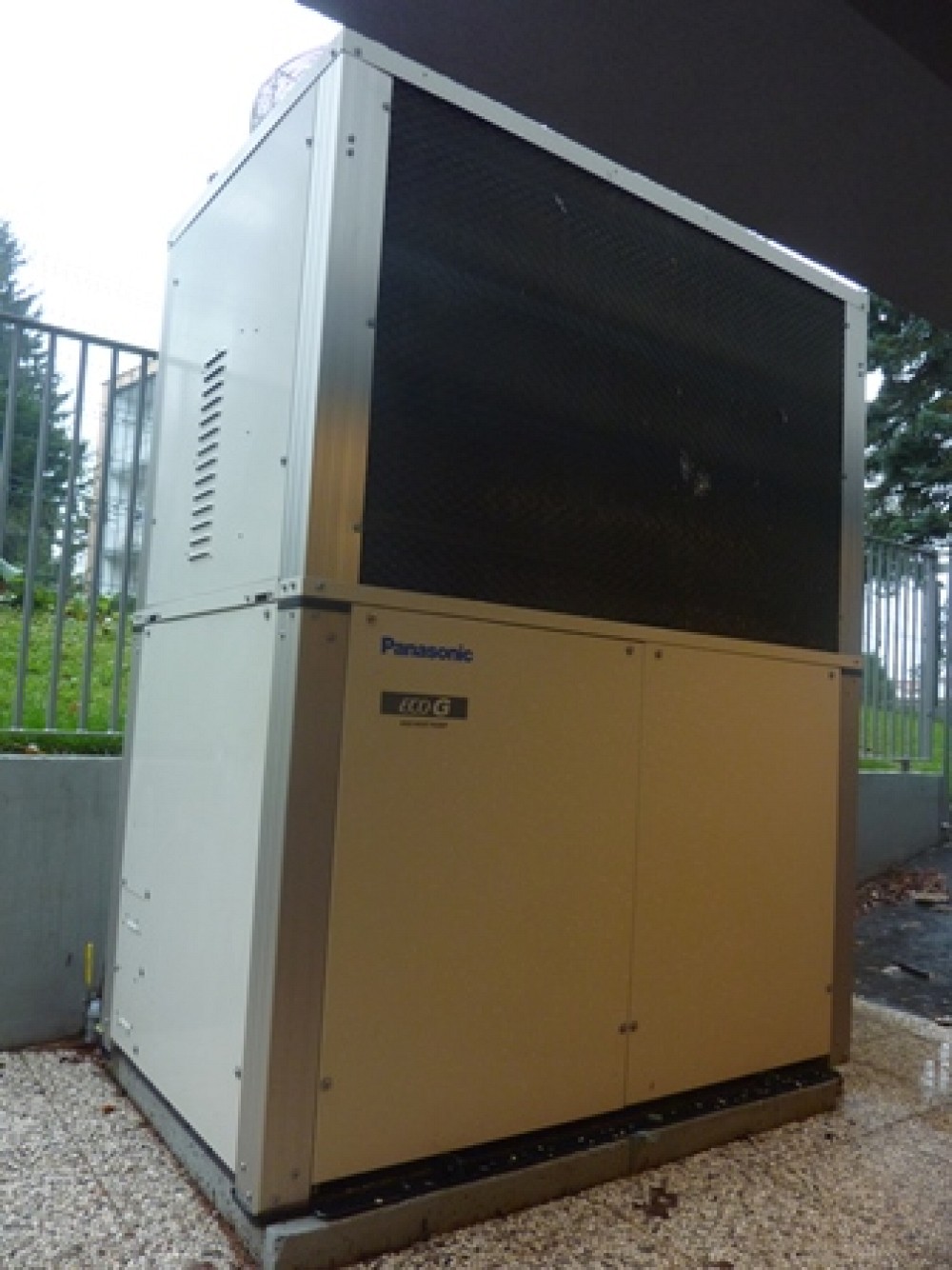 Plinska toplotna črpalka Panasonic