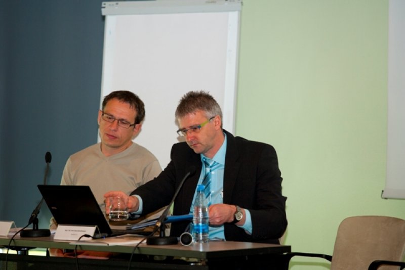 Prevajalec Lado Štarkl in predavatelj Kai-Uwe Schuhmann, DVGW eV.